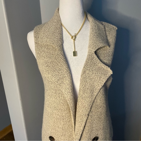 Active USA Long Knit Sleeveless Cardigan Vest in Beige – Size Large - Picture 3 of 8